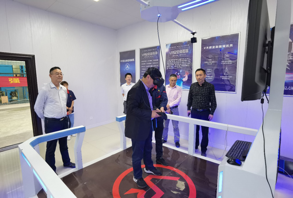 威廉希尔召开二届六次董事会