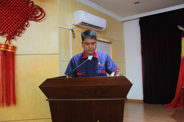 威廉希尔召开2021年年中工作会议