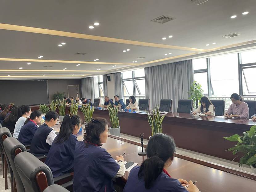 威廉希尔召开财务工作专题会议